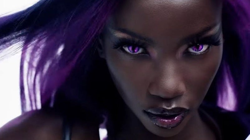 Anok Yai Wants You To Embrace Your Sensual Side With Mugler's Alien Hypersense Fragrance